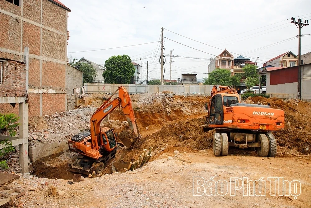 Phu Tho Moves to Resolve Bottlenecks in Key Transport and Industrial Park Projects