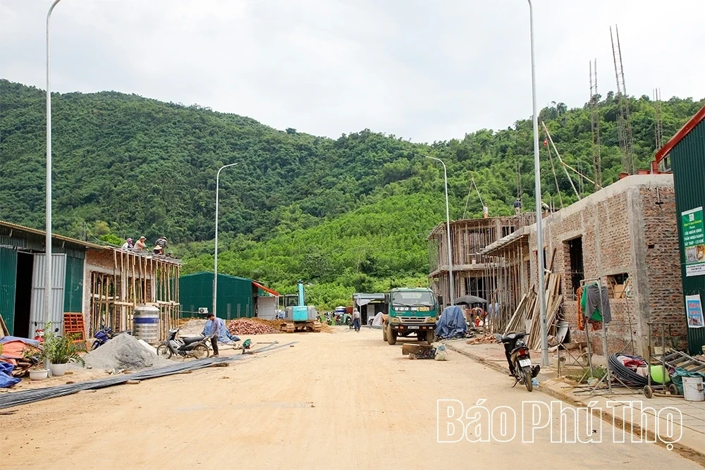 Phu Tho Moves to Resolve Bottlenecks in Key Transport and Industrial Park Projects