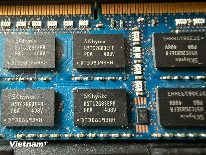 Samsung, SK Hynix ký thỏa thuận cung cấp chip trị giá 950 tỷ USD với Mỹ