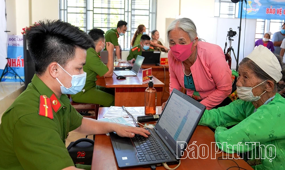 Đẩy mạnh thực hiện Đề án 06: Để người dân thực sự là trung tâm của chuyển đổi số