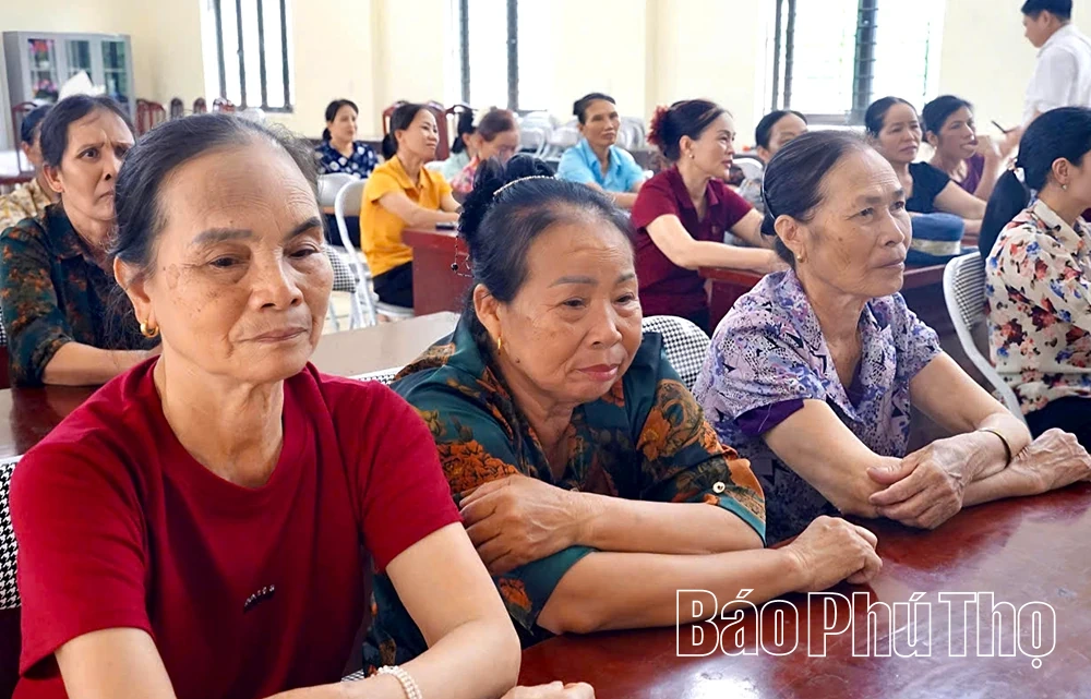 Khai giảng lớp huấn luyện nông dân về quản lý sức khỏe cây trồng tổng hợp