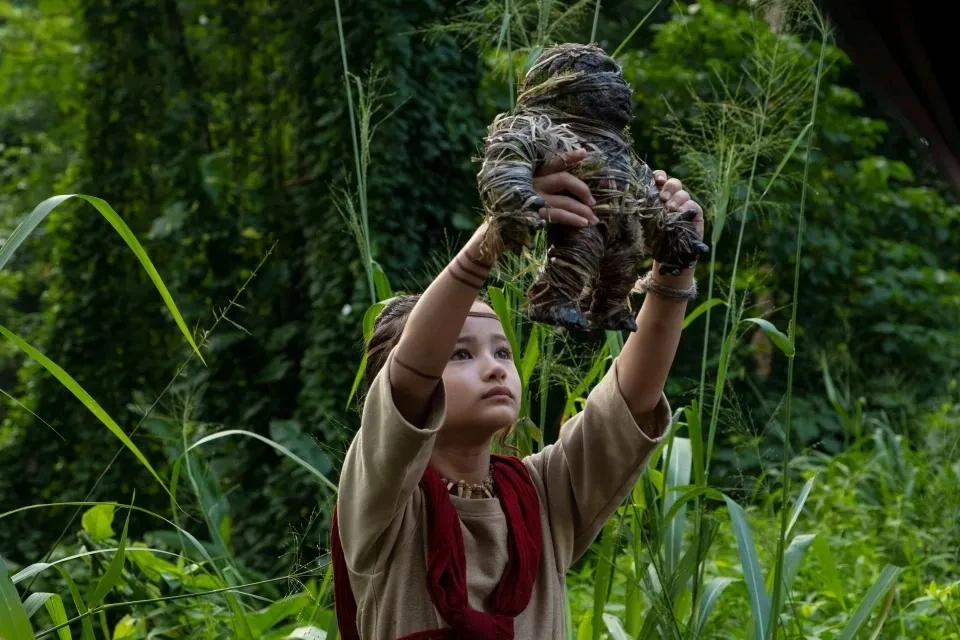 Hollywood bàng hoàng: Cô bé Jia của Godzilla x Kong qua đời ở tuổi 18