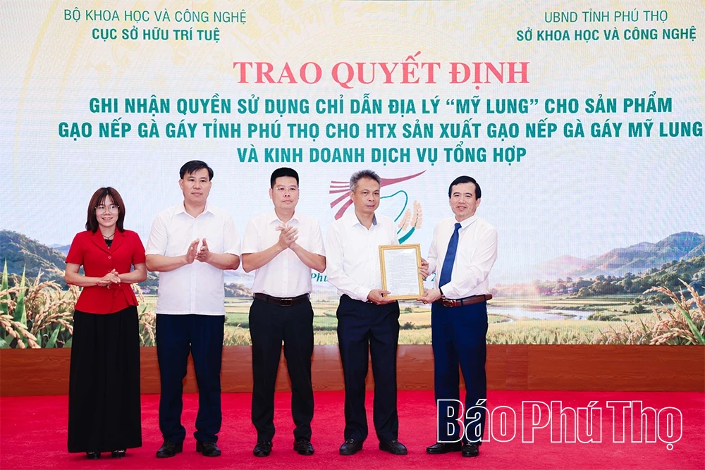 Công bố Chỉ dẫn địa lý “Mỹ Lung” cho sản phẩm nếp Gà gáy Phú Thọ