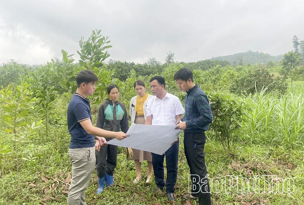 Chính sách đất đai tạo nền tảng phát triển vùng đồng bào dân tộc thiểu số