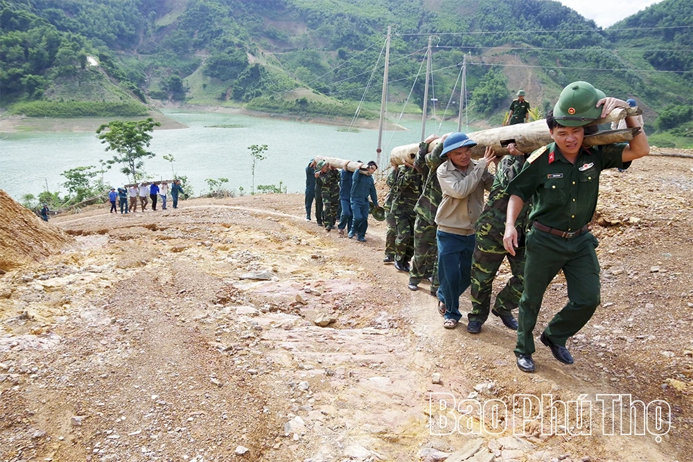 Chính sách đất đai tạo nền tảng phát triển vùng đồng bào dân tộc thiểu số
