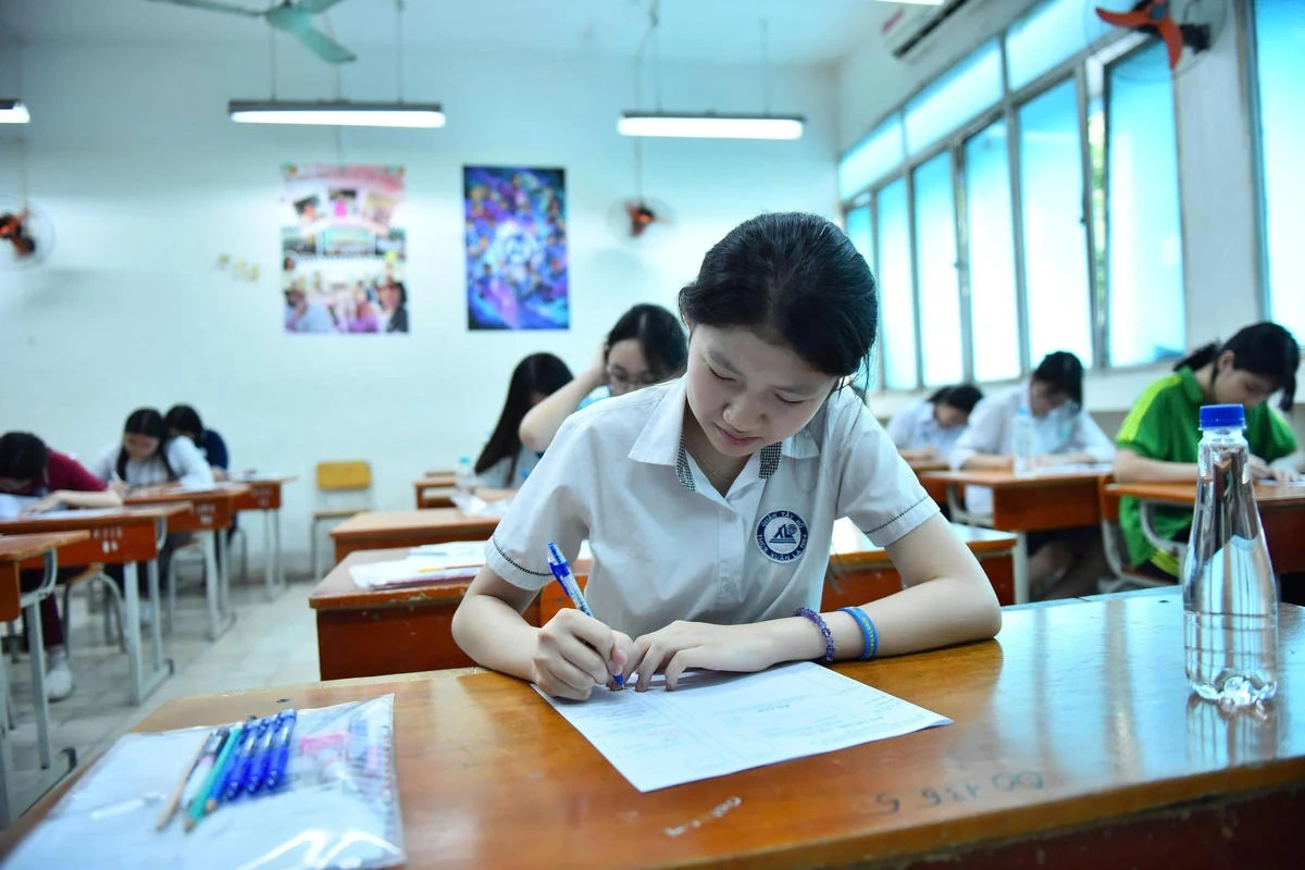 Hoàn thiện kỳ thi tốt nghiệp THPT chuẩn hóa quốc gia