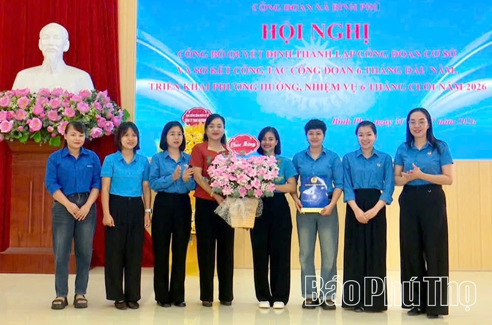 Xã Bình Phú: Thành lập 2 C ông đoàn cơ sở&nbsp; doanh nghiệp
