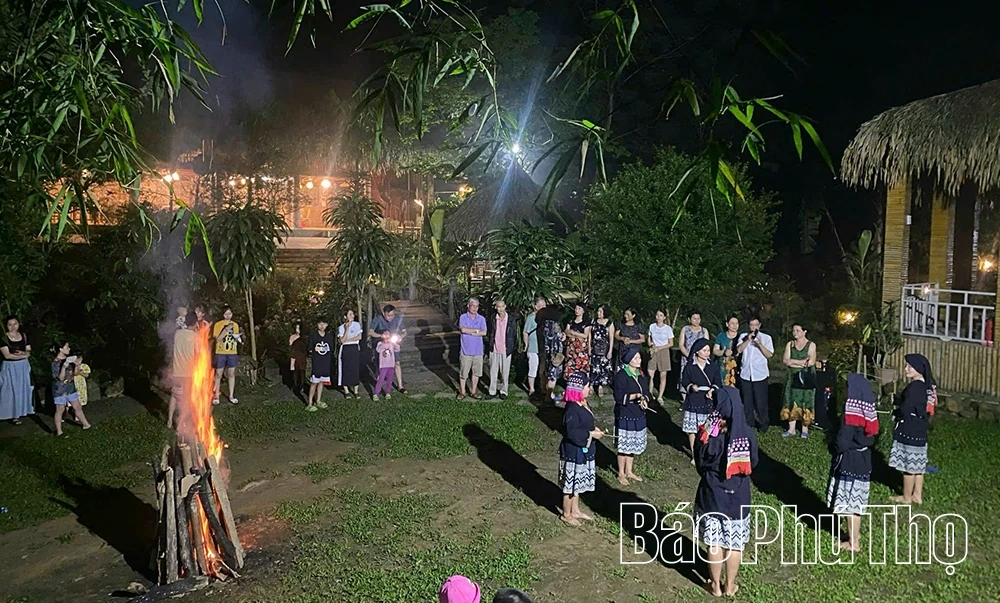 Gắn bảo tồn đa dạng sinh học với phát triển sinh kế cộng đồng