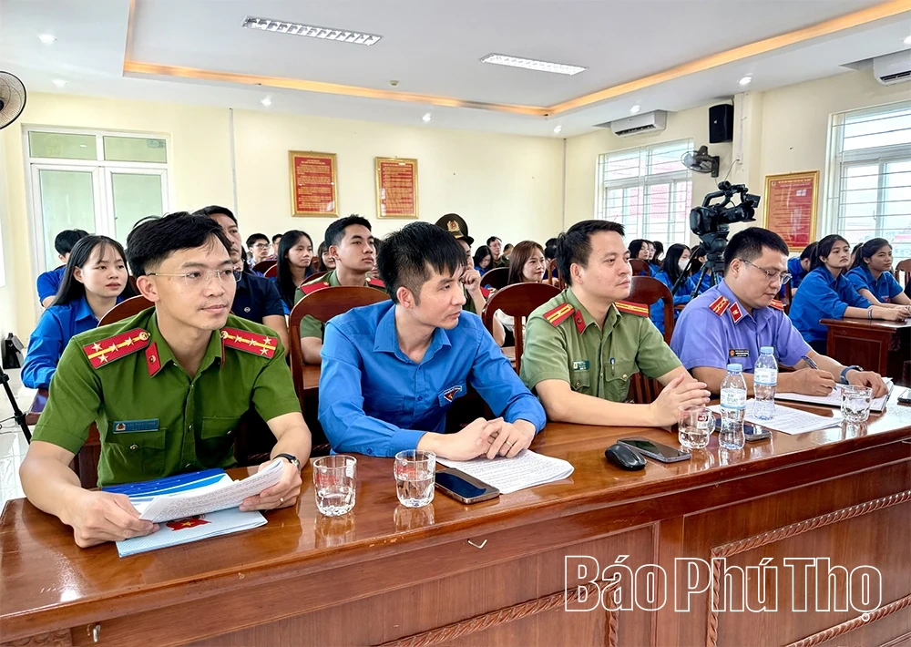 Bài học cảnh tỉnh thanh thiếu niên về tội gây rối trật tự công cộng