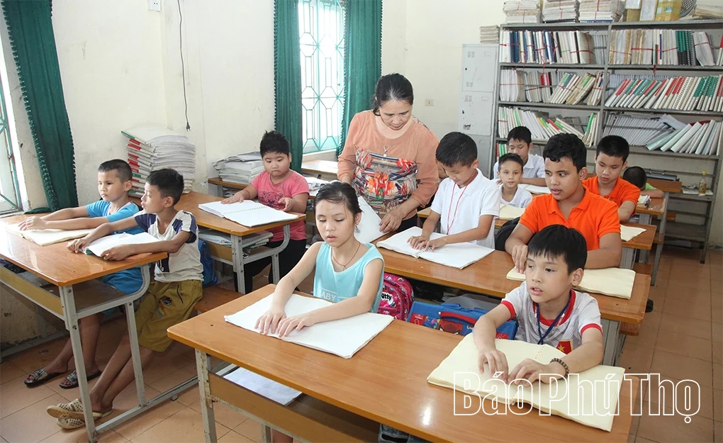 Thắp sáng niềm tin cho trẻ em khiếm thị