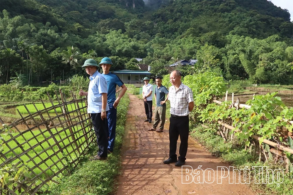 Bao La làm dân vận khéo