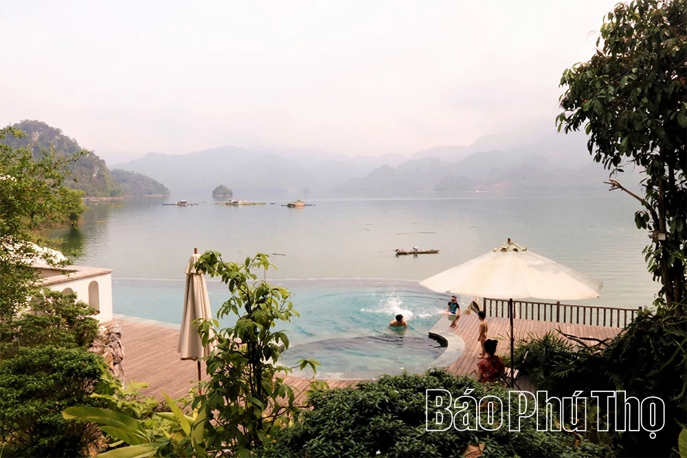 Khám phá du lịch hồ Hoà Bình