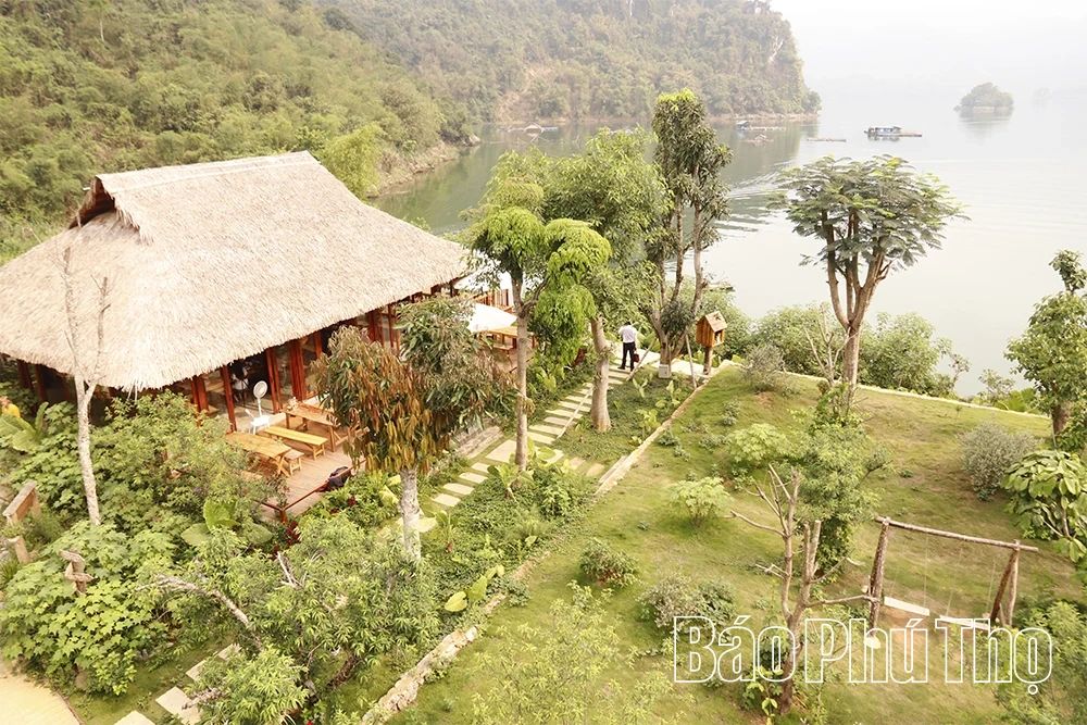 Khám phá du lịch hồ Hoà Bình