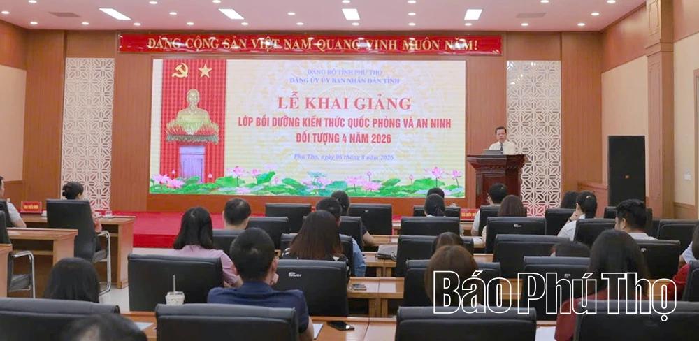 Khai mạc Lớp bồi dưỡng kiến thức quốc phòng và an ninh đối tượng 4