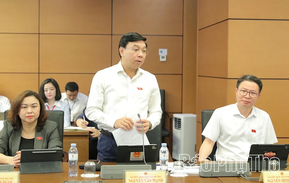 Đại biểu Quốc hội tỉnh Phú Thọ góp ý nhiều nội dung quan trọng tại tổ