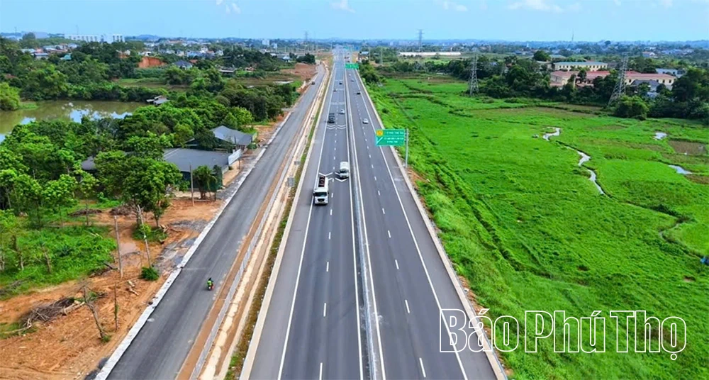 Bộ Xây dựng kiểm tra điều kiện nghiệm thu dự án tuyến nối cao tốc Nội Bài - Lào Cai và Tuyên Quang - Phú Thọ qua địa bàn tỉnh