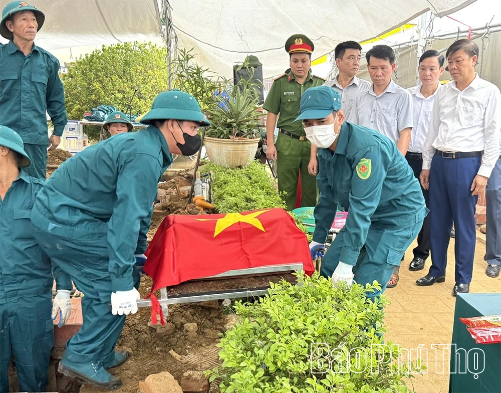 &nbsp;Xã Thanh Sơn lấy mẫu hài cốt liệt sĩ chưa xác định được thông tin