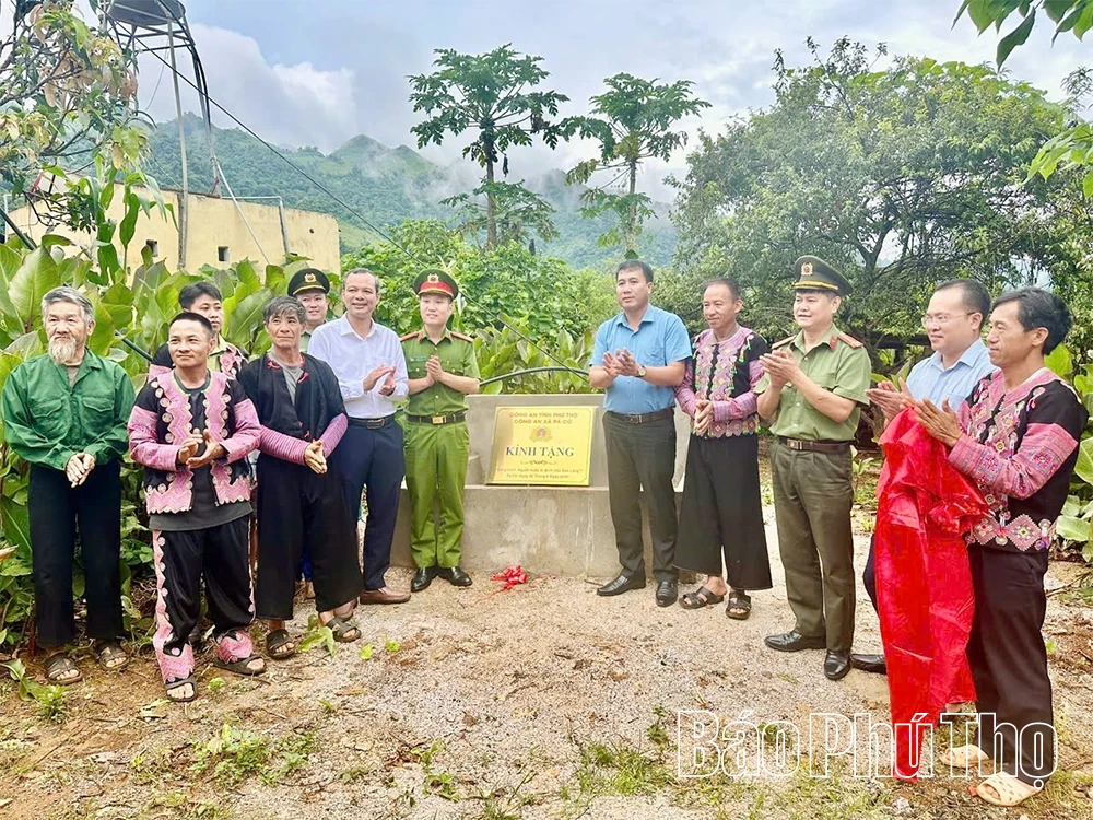 Công an xã Pà Cò: Vì bình yên bản Mông