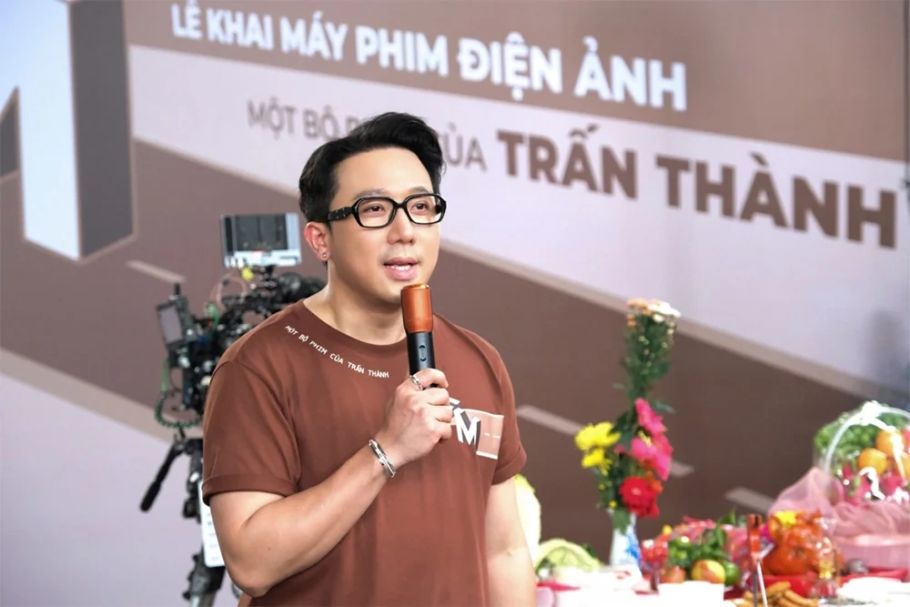 Trấn Thành chính thức khai máy phim Tết 2027, cái tên “Em” gây tò mò