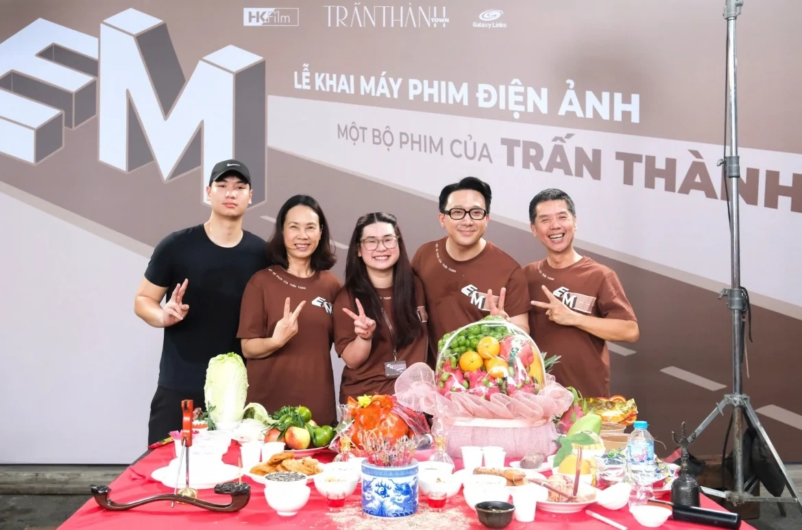 Trấn Thành chính thức khai máy phim Tết 2027, cái tên “Em” gây tò mò