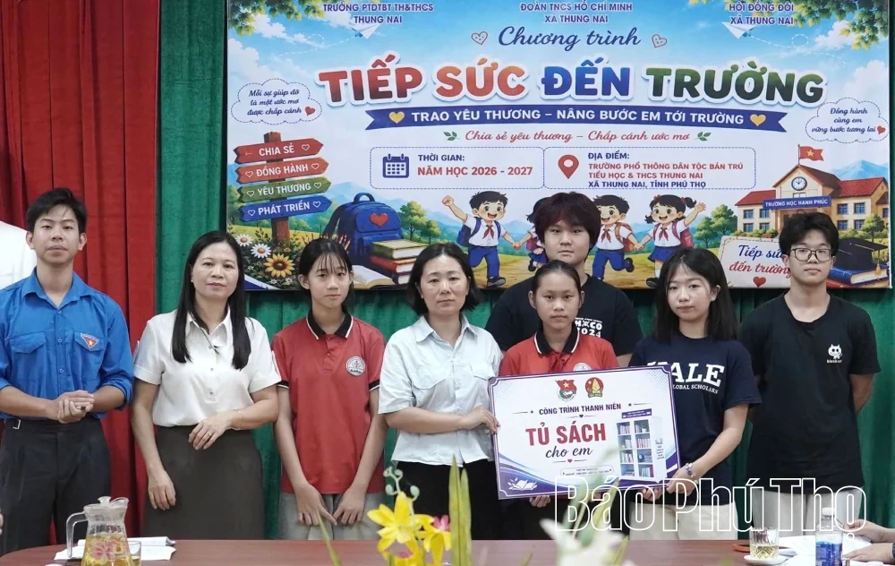 Thung Nai: Nhiều công trình, phần quà tiếp sức học sinh đến trường