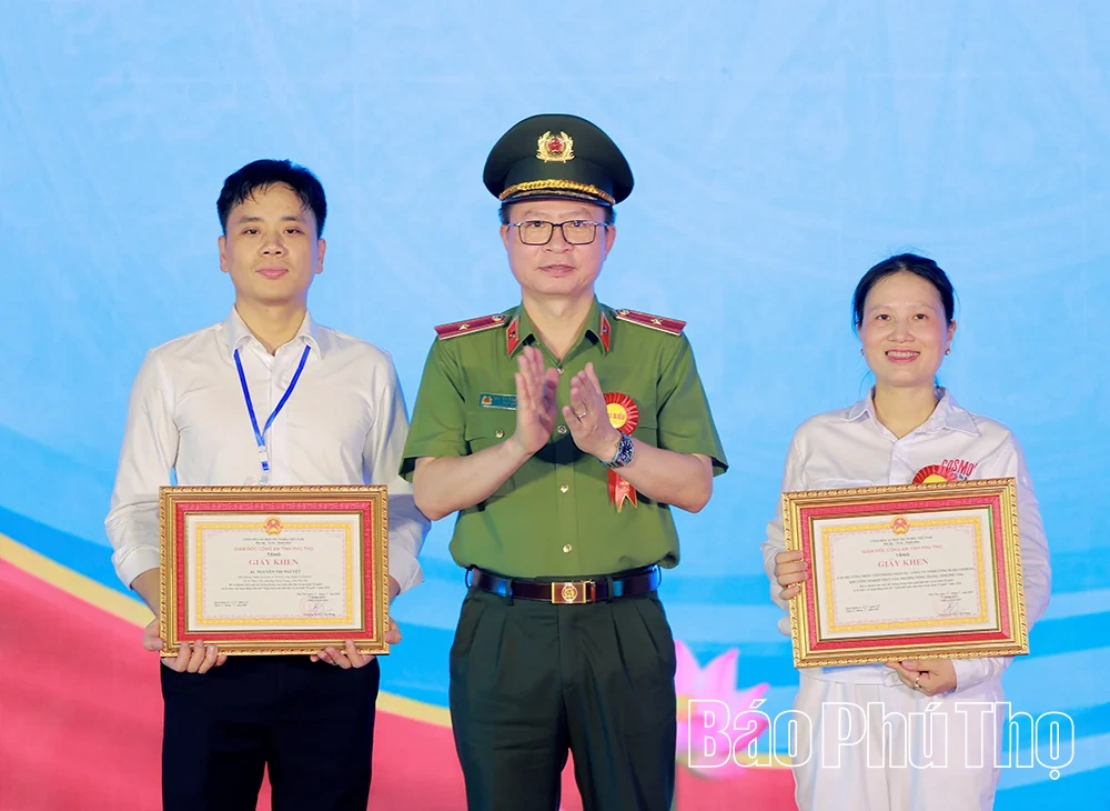 Phó Chủ tịch nước Võ Thị Ánh Xuân dự Ngày hội toàn dân bảo vệ an ninh Tổ quốc tại Công ty TNHH Công nghệ COSMOS 1