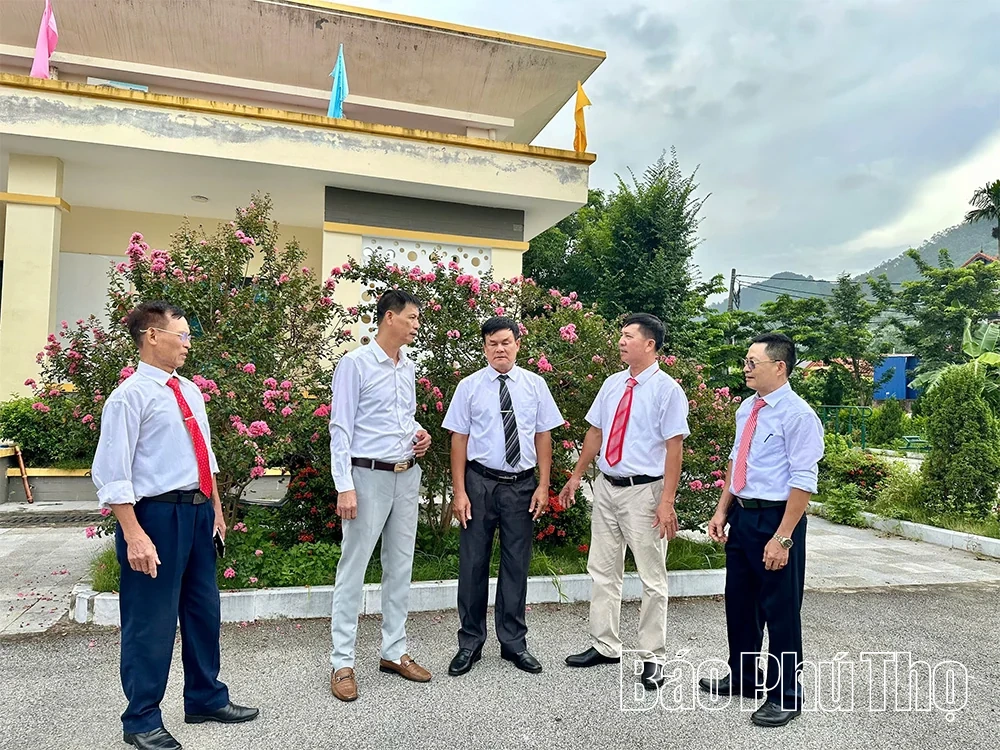 Tiếp nối mạch nguồn dòng tộc trên quê hương Đất Tổ