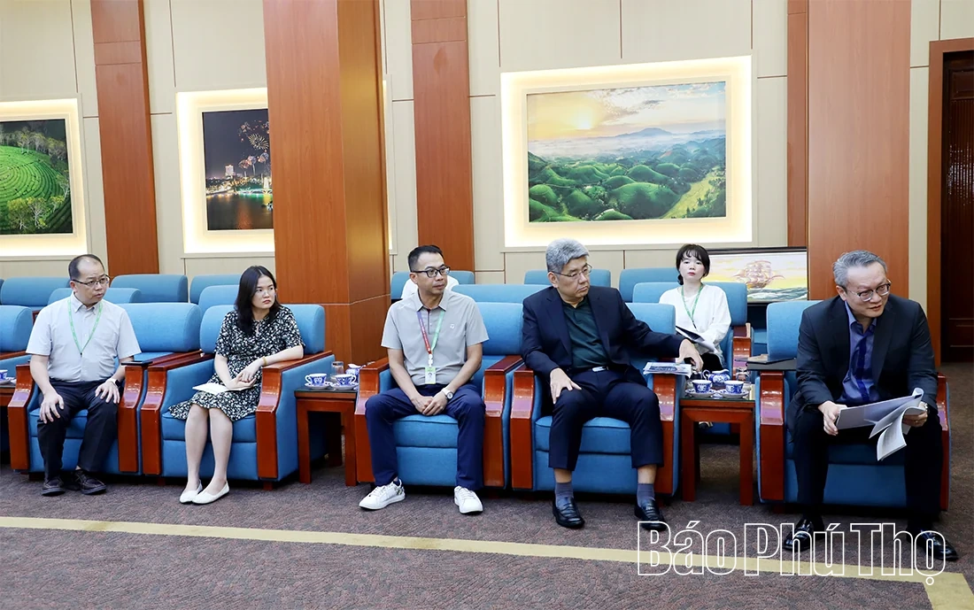 Chủ tịch UBND tỉnh Trần Duy Đông tiếp và làm việc với Văn phòng Điều hành Compal Toàn cầu
