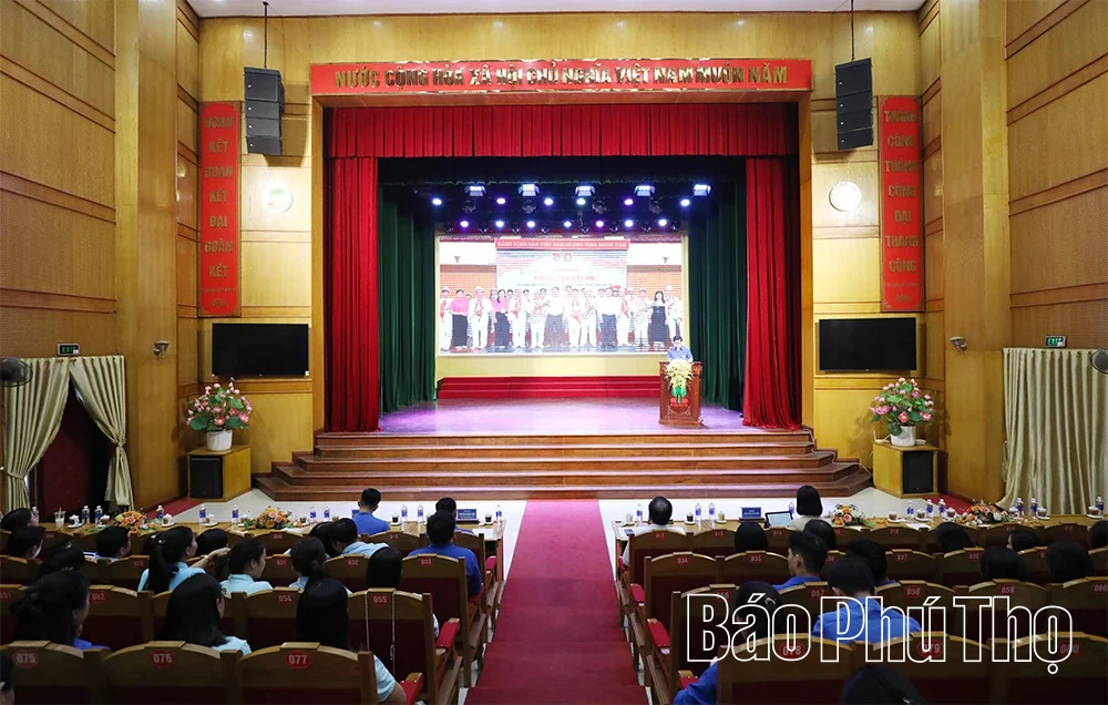 Tổng kết công tác Đoàn - Hội - Đội khối trường học năm học 2025 - 2026