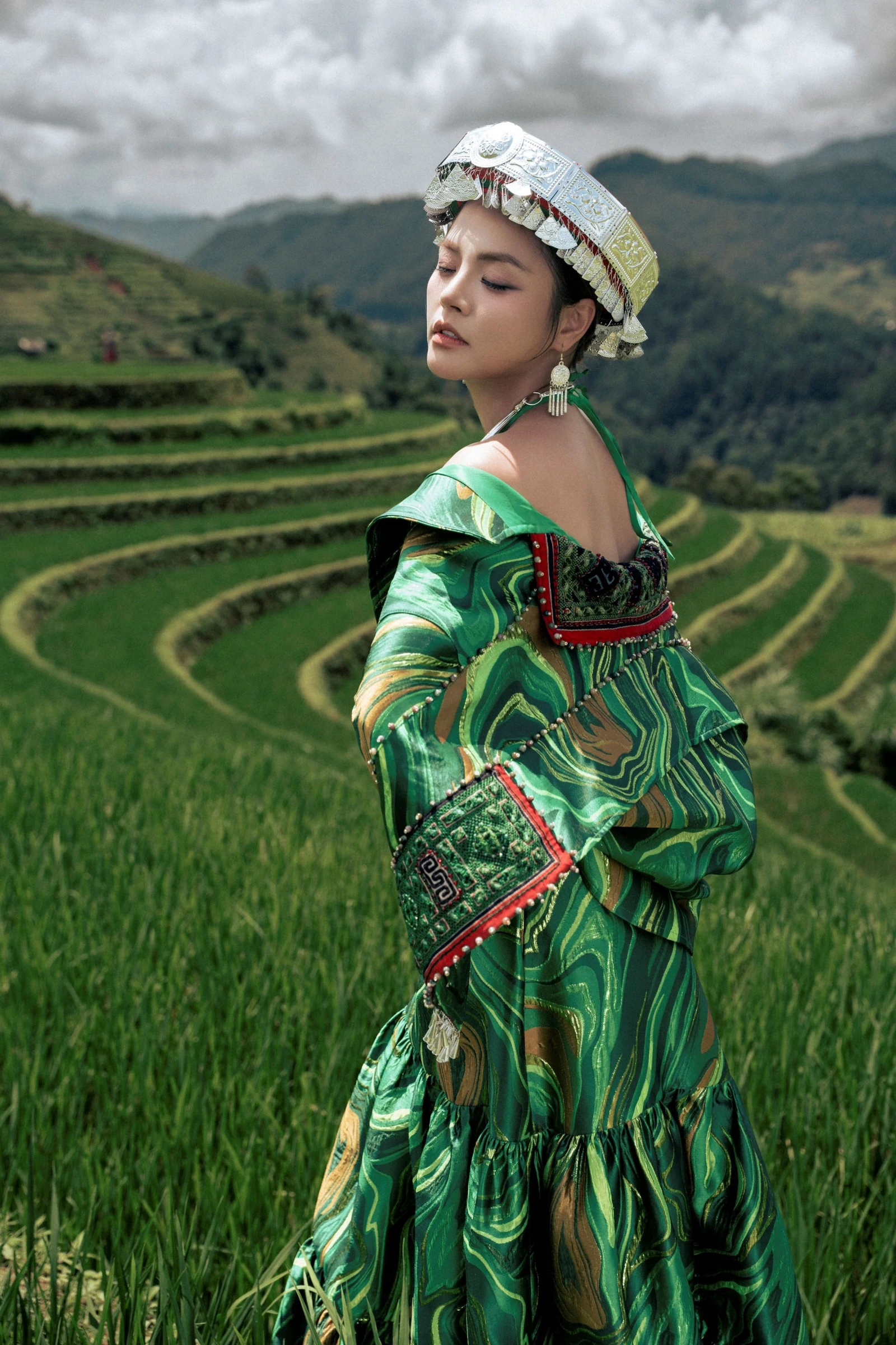 Di sản ruộng bậc thang Mù Cang Chải trở thành cảm hứng thời trang độc đáo