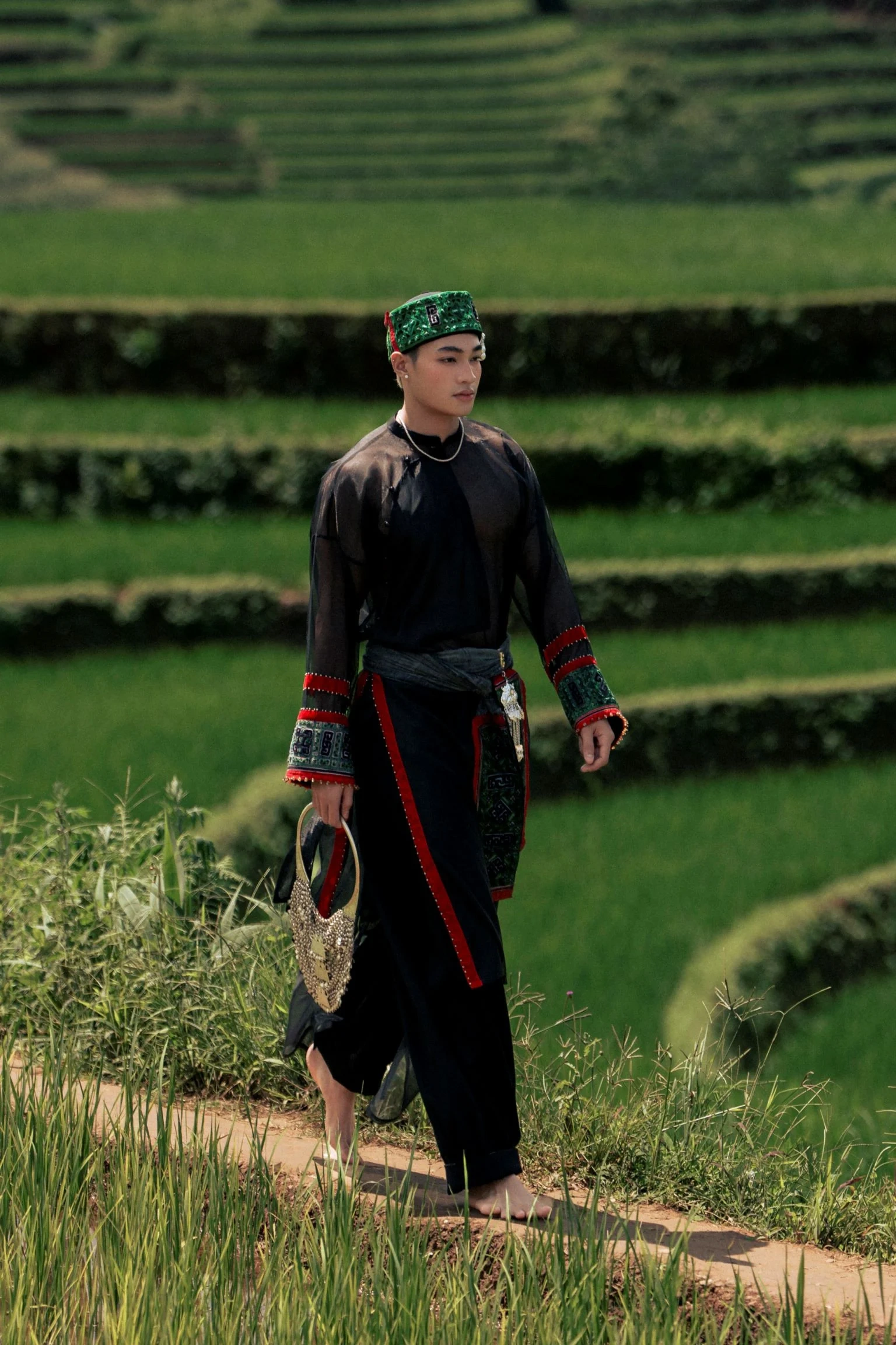 Di sản ruộng bậc thang Mù Cang Chải trở thành cảm hứng thời trang độc đáo