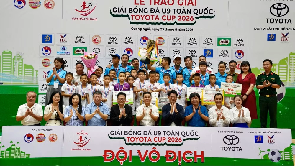 U9 HVL Sơn La lần đầu vô địch Giải bóng đá U9 toàn quốc