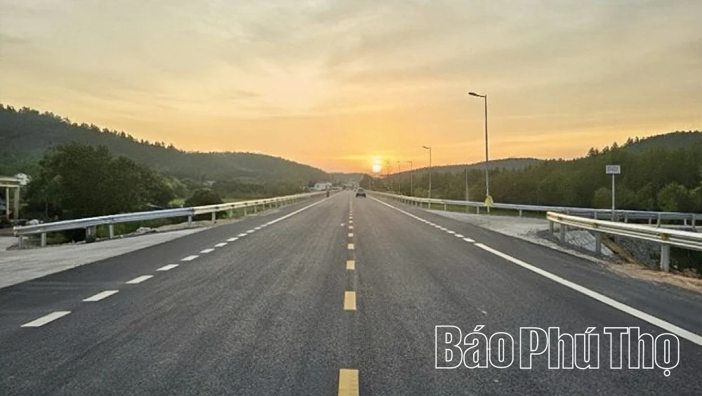 Tăng tốc trên các công trường trọng điểm