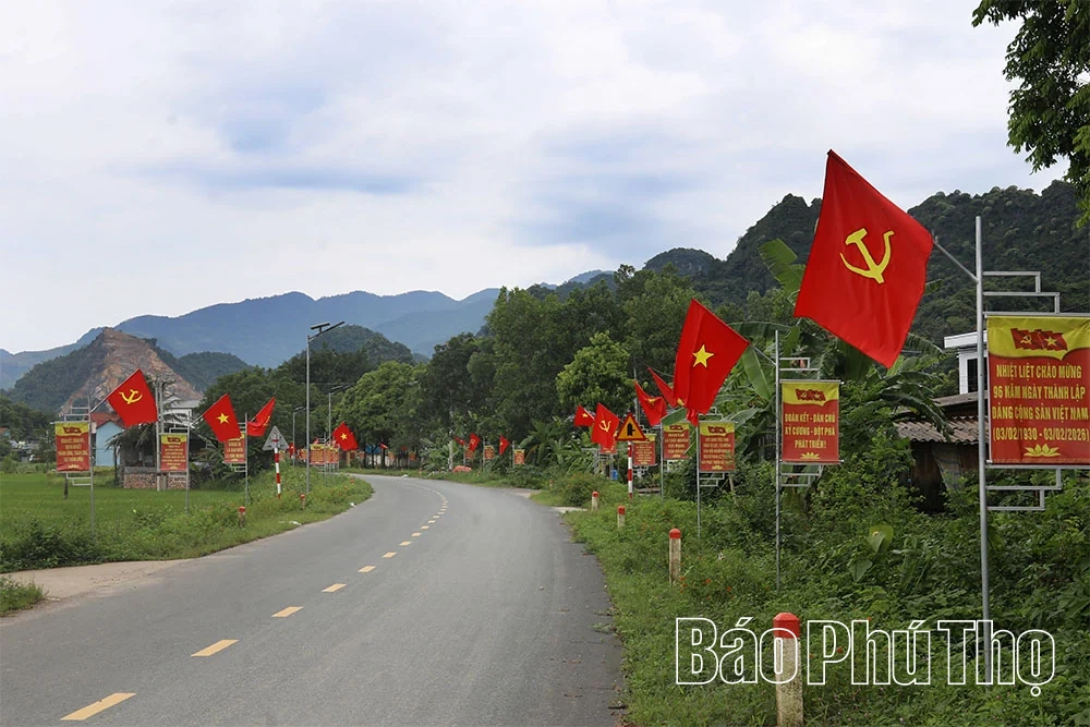 Tự hào màu cờ Tổ quốc trong ngày Quốc khánh
