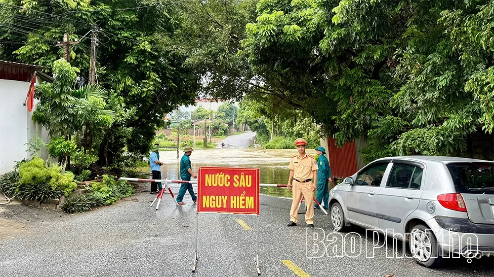 Khắc phục ngập úng, đảm bảo an toàn giao thông