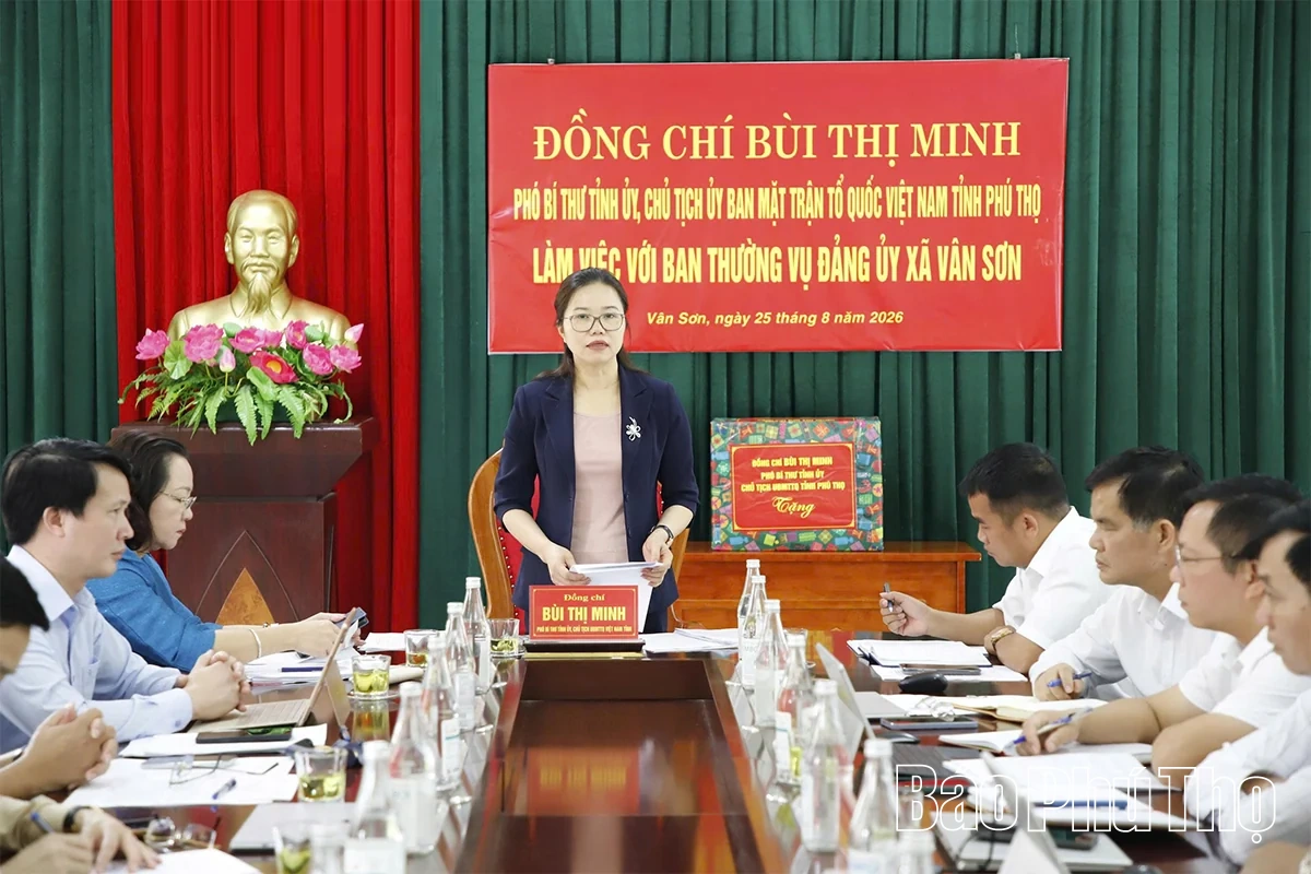 Phó Bí thư Tỉnh ủy Bùi Thị Minh: Vân Sơn phải chọn việc hiệu quả, làm đến cùng những việc có lợi cho dân