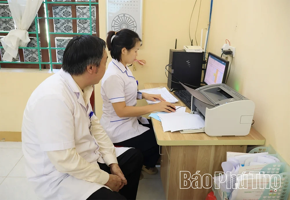 Tháo gỡ khó khăn về&nbsp;nhân&nbsp;lực y tế&nbsp;tuyến&nbsp;cơ sở