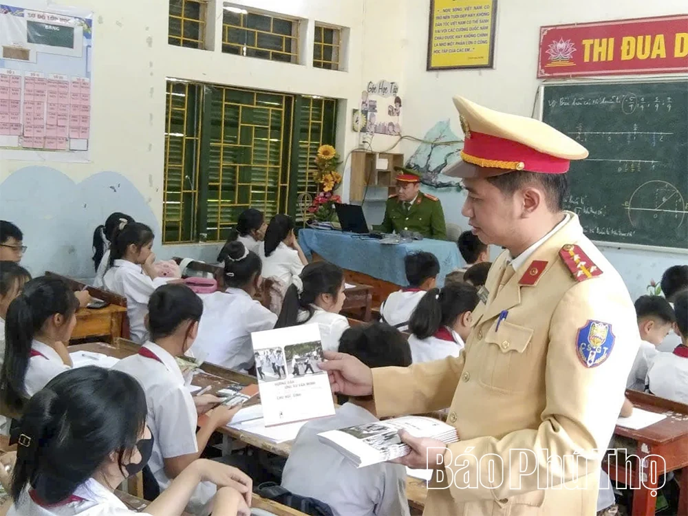 Không để học sinh điều khiển phương tiện khi chưa đủ điều kiện&nbsp;