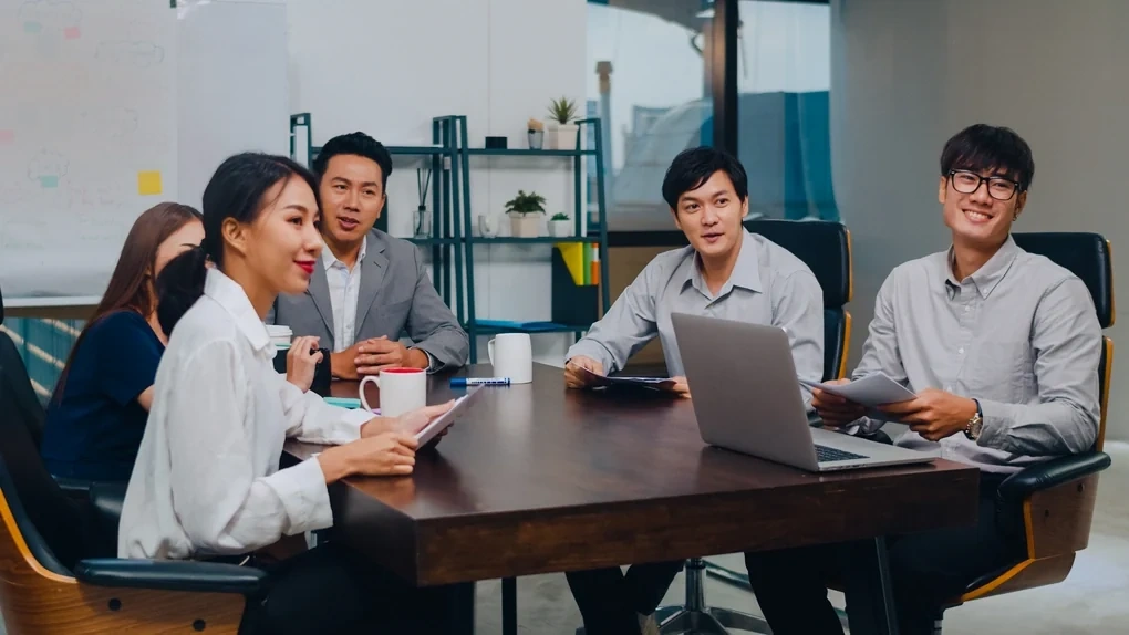 Thị trường việc làm Hà Nội sôi động: Bí quyết tìm việc làm nhanh và hiệu quả cho người lao động