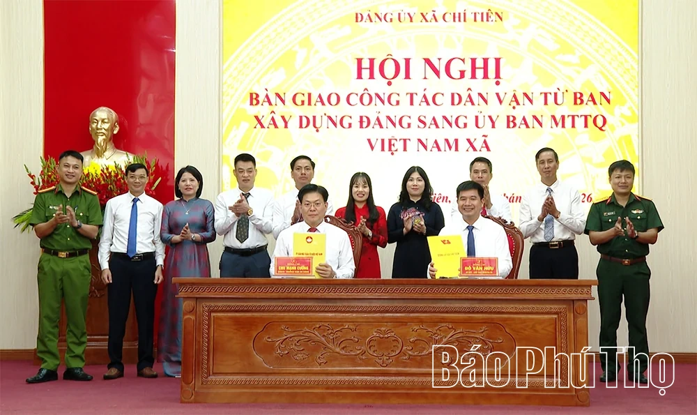 Xã Chí Tiên công bố các quyết định về công tác cán bộ