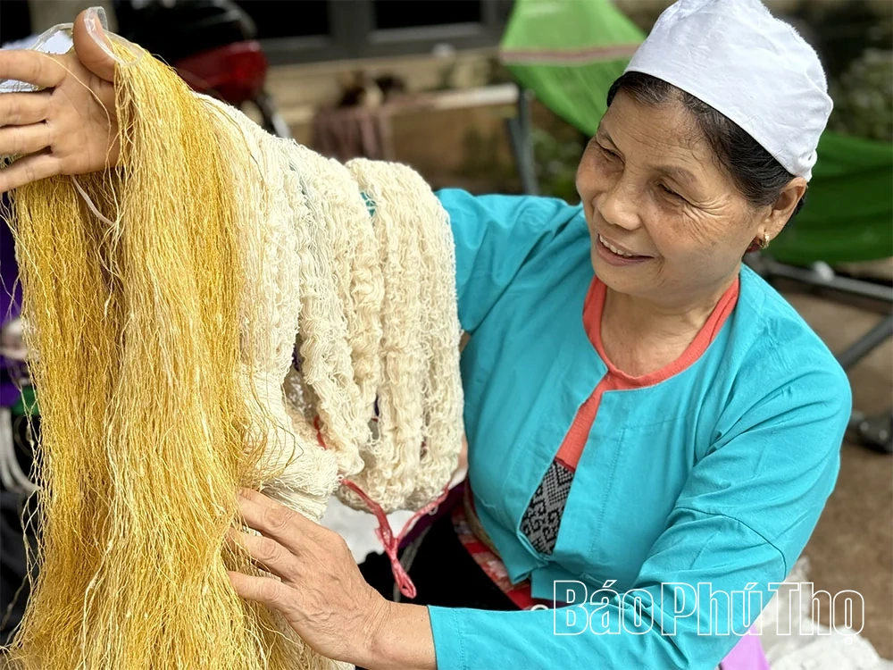 “Hồi sinh” làng nghề dệt thổ cẩm Đông Lai