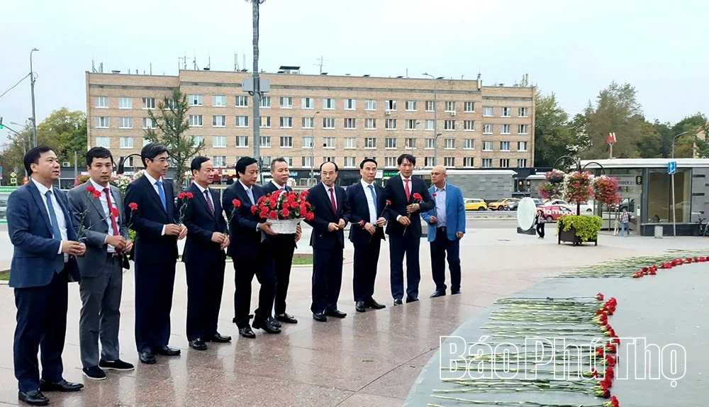 Phu Tho Provincial Leaders Visit and Work with the Vietnamese Embassy in the Russian Federation