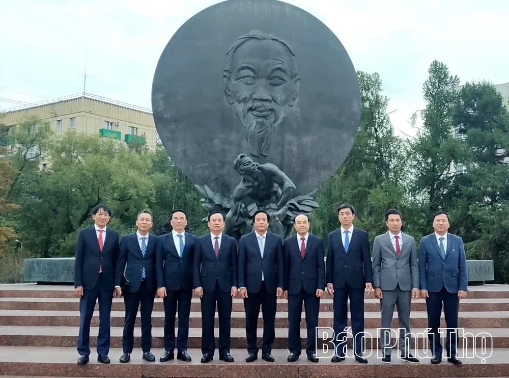 Phu Tho Provincial Leaders Visit and Work with the Vietnamese Embassy in the Russian Federation