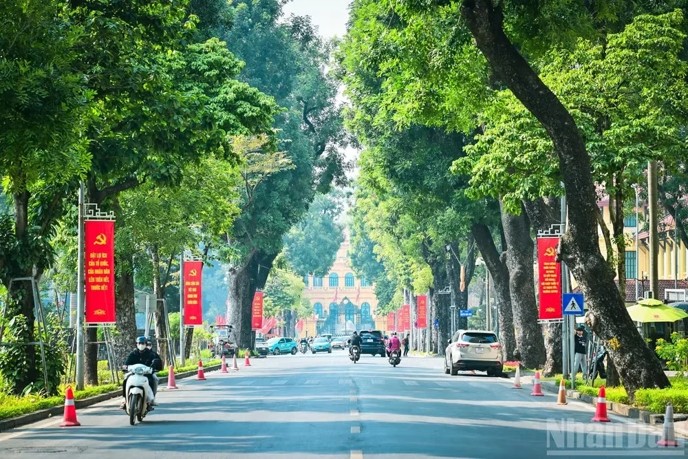 Thời tiết ngày 31/8: Bắc Bộ nhiều nơi có nắng, trời dịu mát; Trung Bộ và Nam Bộ mưa to vào chiều tối