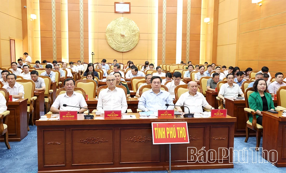 Hội nghị toàn quốc nghiên cứu, học tập, quán triệt và triển khai thực hiện một số Nghị quyết, Chỉ thị của Bộ Chính trị