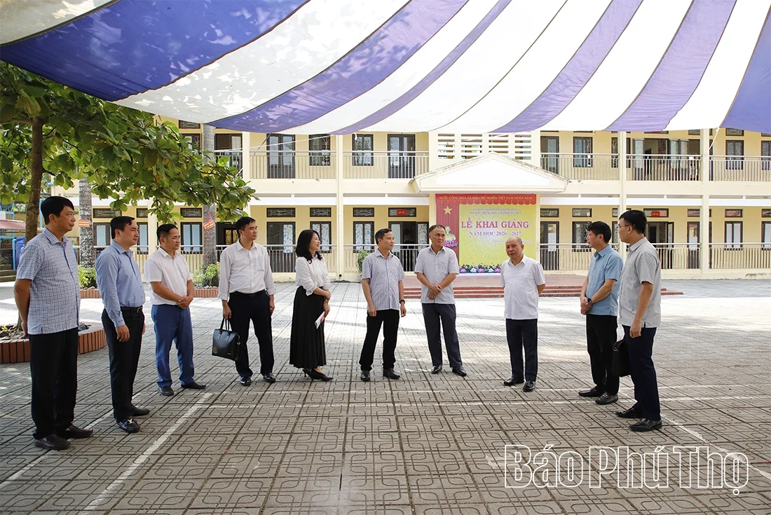 Phó Bí thư Tỉnh ủy, Chủ tịch HĐND tỉnh Bùi Đức Hinh: Các hoạt động dạy học cần được tổ chức nền nếp ngay từ những ngày đầu năm học mới