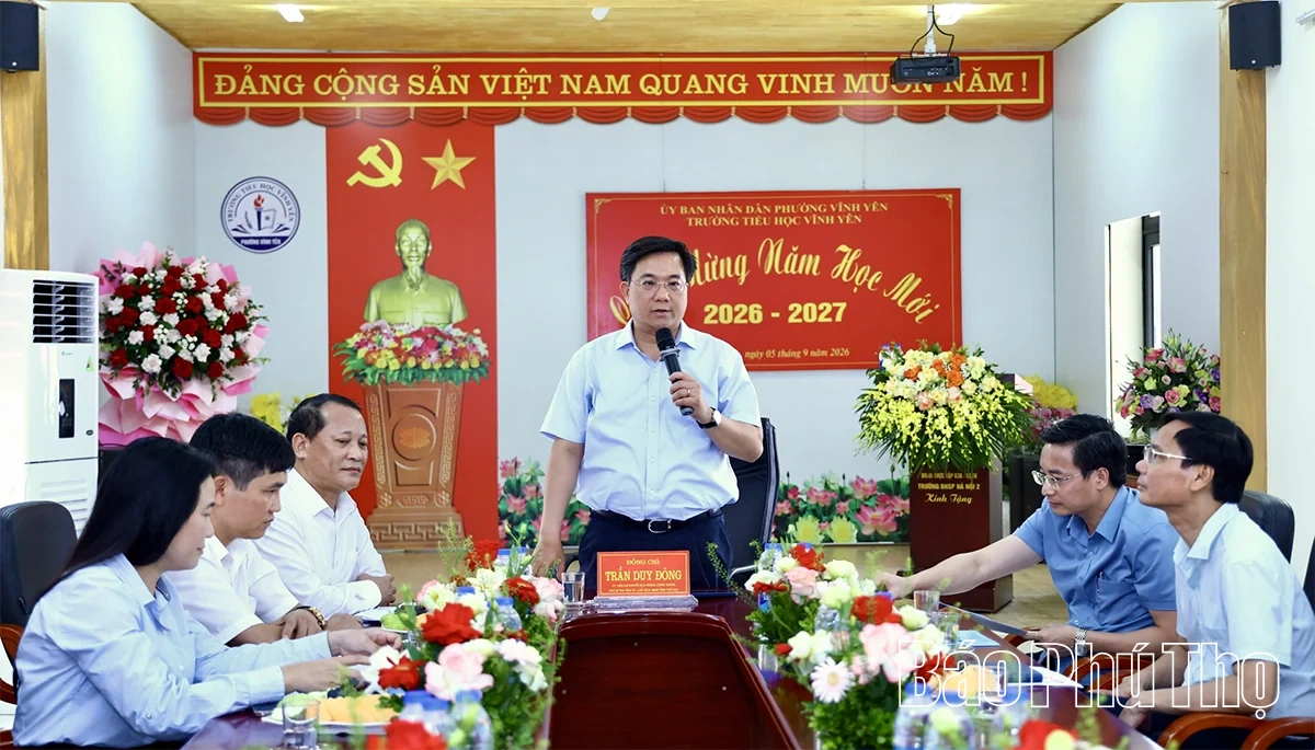 Chủ tịch UBND tỉnh Trần Duy Đông: Chuẩn bị chu đáo các điều kiện tổ chức khai giảng năm học mới