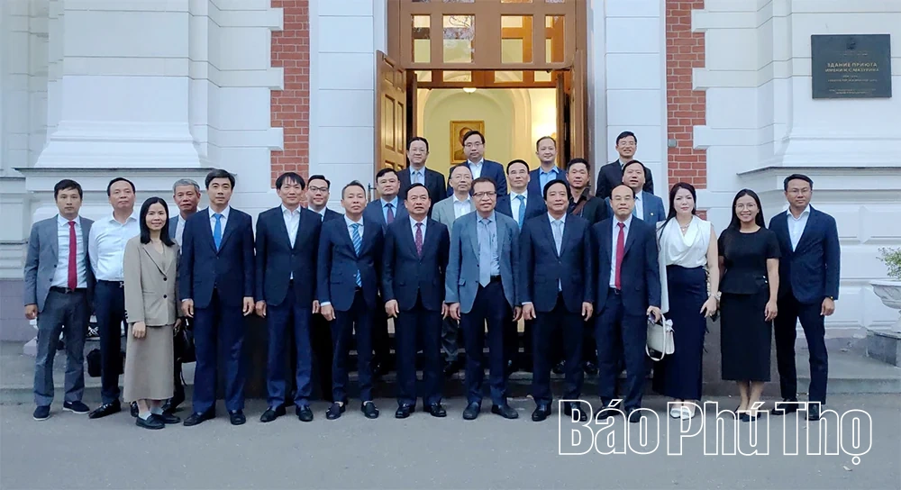 Tăng cường phối hợp với các Đại sứ quán Việt Nam tại&nbsp;Nga,&nbsp;Na Uy và Đan Mạch, đẩy mạnh thu hút đầu tư vào tỉnh Phú Thọ
