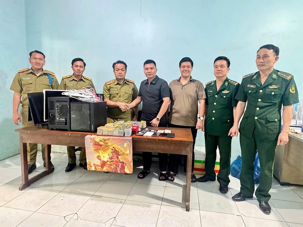 Phú Thọ triệt phá đường dây bán “vé cào trúng thưởng” lừa hàng trăm người