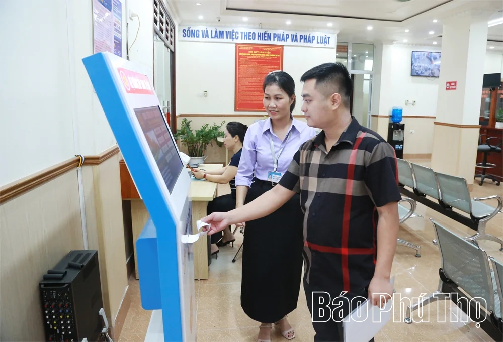 Phường Âu Cơ nâng cao chất lượng phục vụ Nhân dân và doanh nghiệp